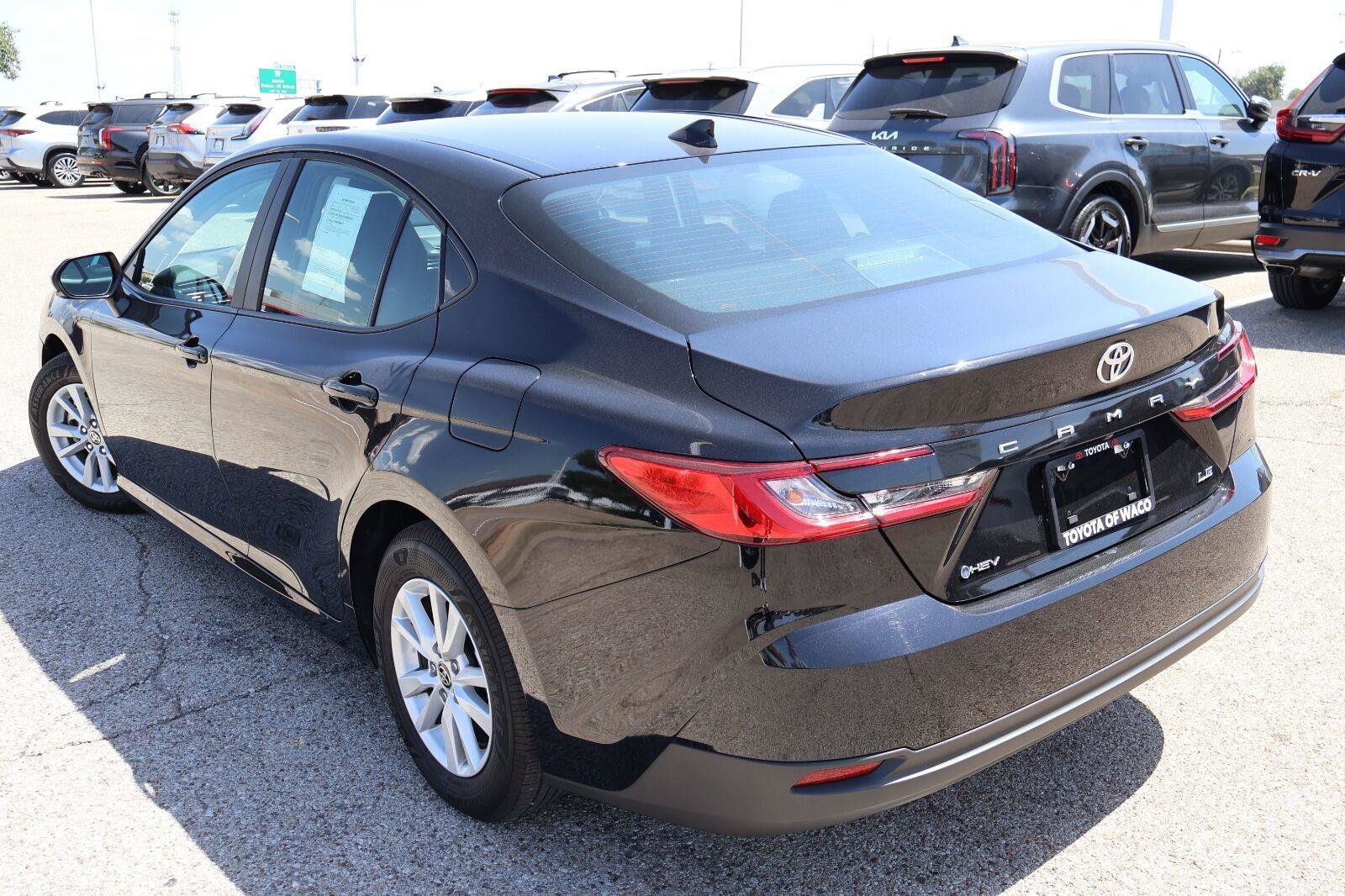 Used 2026 Toyota Camry LE FWD image 5