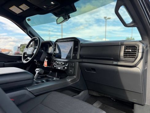 Used 2024 Ford F150 XLT w/ XLT Black Appearance Package AWD/4WD image 18