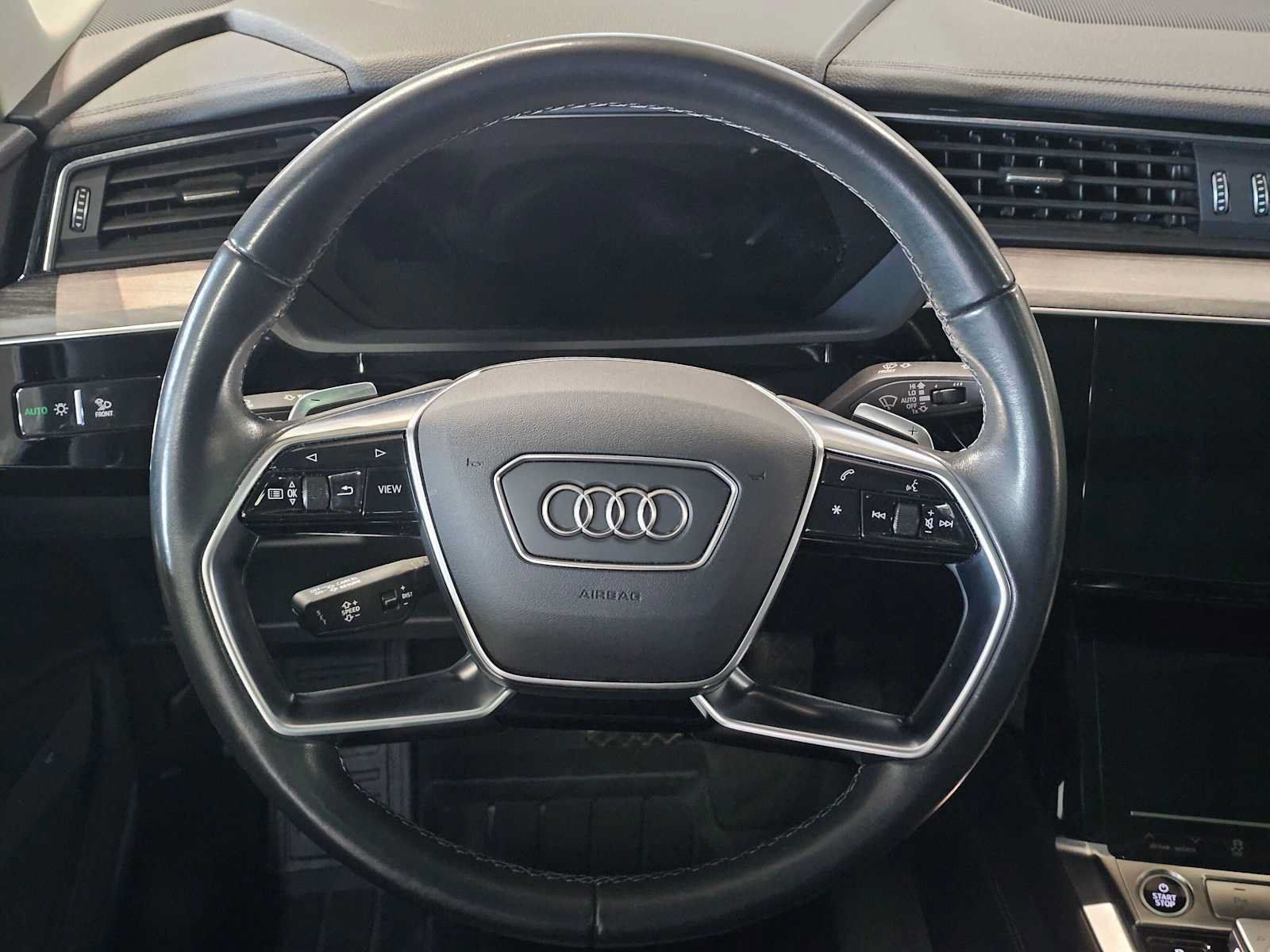 Used 2024 Audi Q8 e-tron Premium Plus AWD/4WD image 21