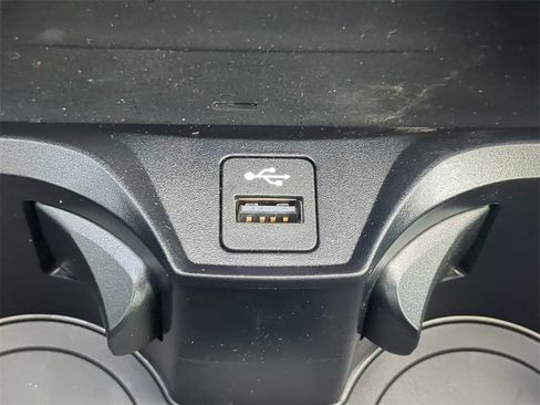 Used 2026 BMW 330i Sedan w/ M Sport Package image 24