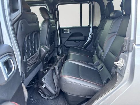 Used 2021 Jeep Gladiator Rubicon AWD/4WD image 15
