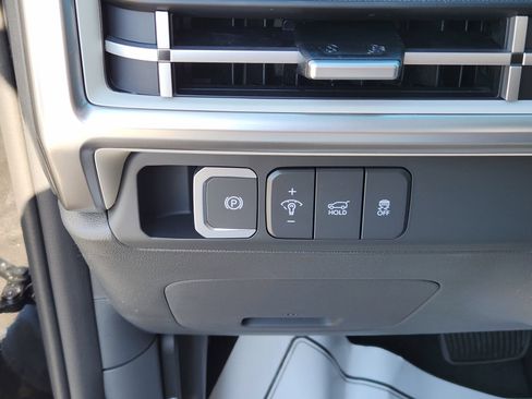 New 2026 Hyundai Santa Fe SE FWD image 25