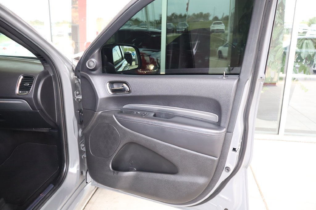Used 2019 Dodge Durango R/T w/ Blacktop Package AWD/4WD image 37
