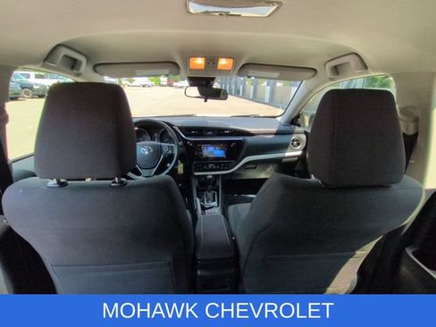 Used 2017 Toyota Corolla iM w/ Carpet Mat Package FWD image 18
