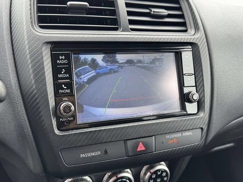 Used 2021 Mitsubishi Outlander Sport ES AWD/4WD image 30