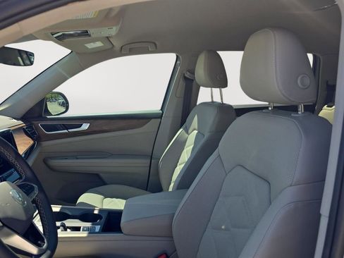 Certified 2024 Volkswagen Atlas SE AWD/4WD image 4