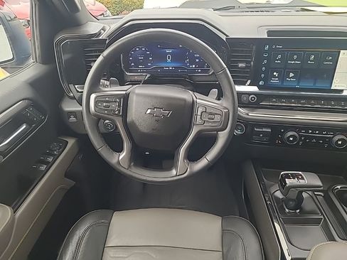 Used 2022 Chevrolet Silverado 1500 ZR2 image 13