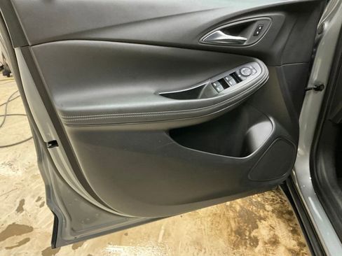 Certified 2025 Buick Encore GX Preferred w/ Comfort Package image 18