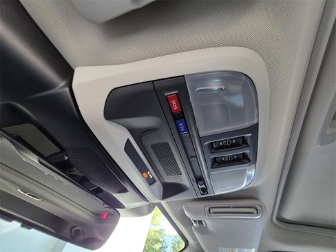 New 2025 Subaru Crosstrek 2.5i Limited w/ Popular Package #3A image 29