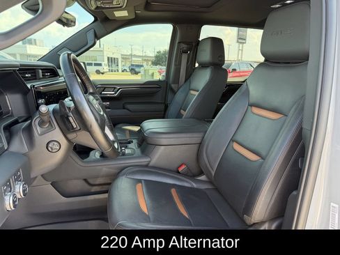 Used 2024 GMC Sierra 1500 AT4 w/ Technology Package AWD/4WD image 32