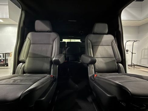 Certified 2025 GMC Yukon XL Denali image 28