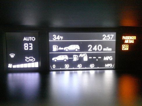 Used 2017 Subaru Forester 2.5i Premium w/ All-Weather Package image 17