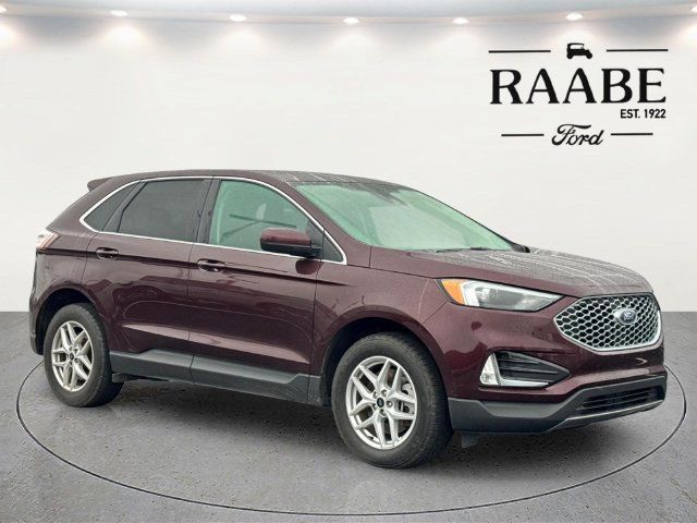 Used 2024 Ford Edge SEL w/ Convenience Package AWD/4WD image 3