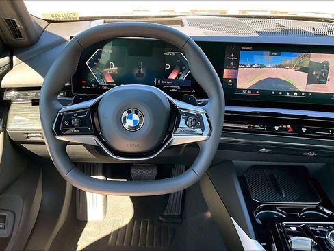 Used 2025 BMW 530i xDrive w/ Premium Package image 6