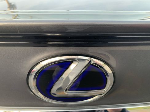 Used 2014 Lexus ES 300h 4DR SDN HYBRID image 32