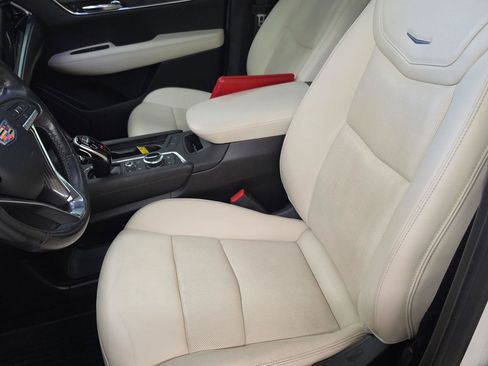 Used 2020 Cadillac XT6 Sport AWD/4WD image 6