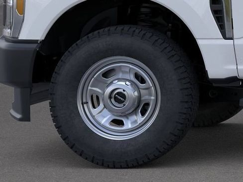 New 2026 Ford F350 XL w/ FX4 Off-Road Package AWD/4WD image 18