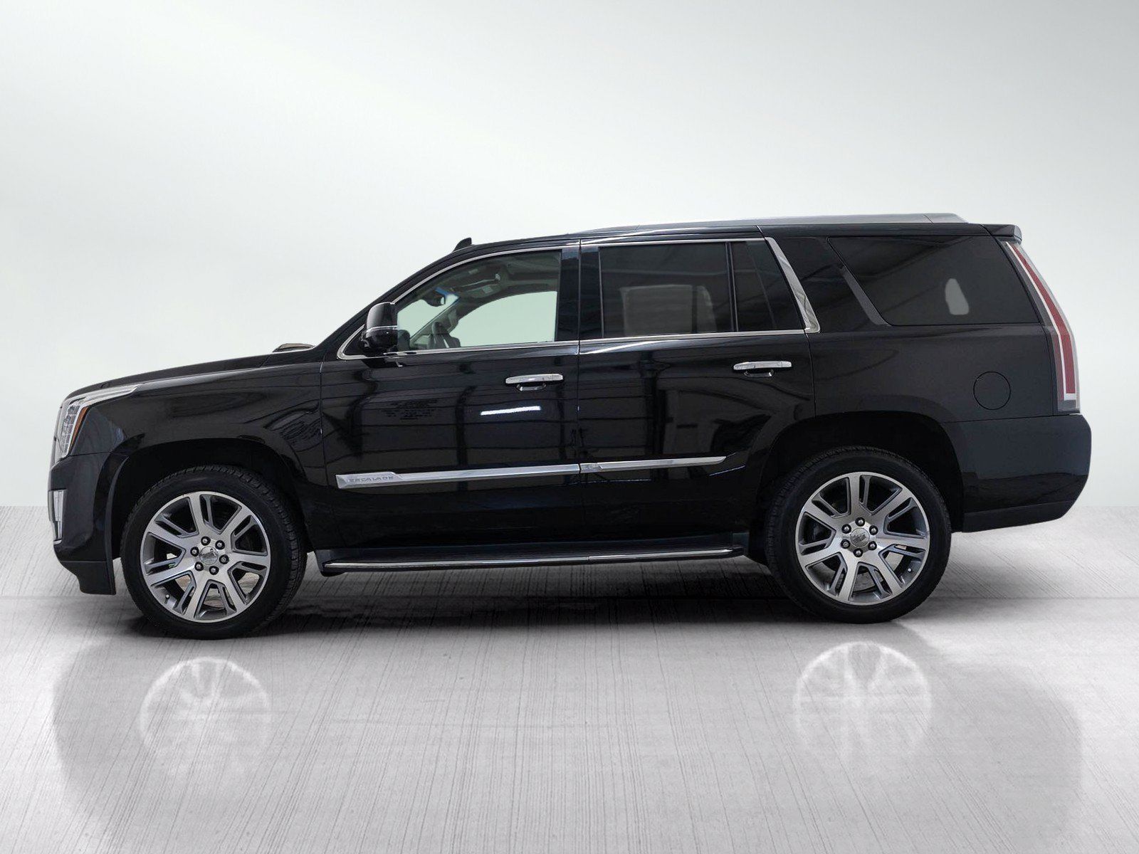 Used 2016 Cadillac Escalade Luxury AWD/4WD image 3