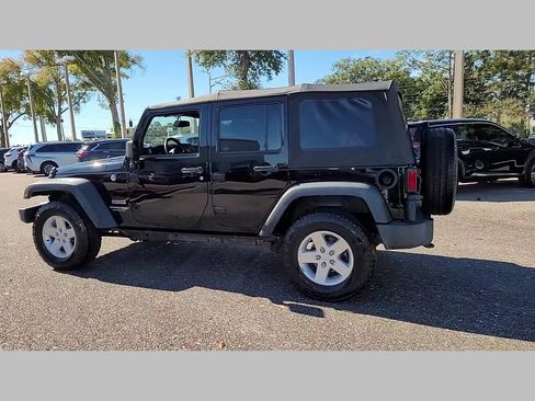 Used 2018 Jeep Wrangler Unlimited Sport S image 16
