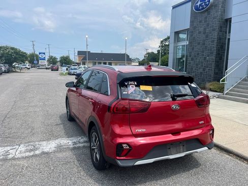 Used 2020 Kia Niro EX FWD image 6