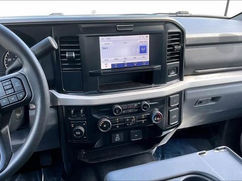 Used 2025 Ford F250 XLT AWD/4WD image 6