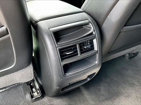 Used 2020 Cadillac XT5 Premium Luxury FWD image 20