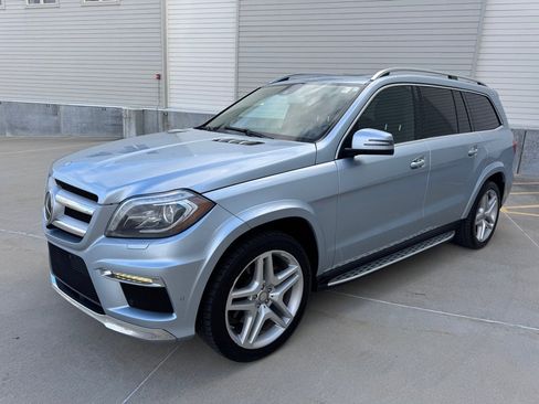 Used 2016 Mercedes-Benz GL 550 4MATIC image 7