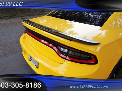 Used 2017 Dodge Charger R/T image 32