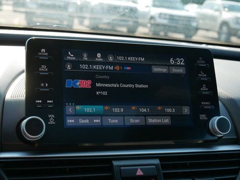 Used 2018 Honda Accord Sport image 22