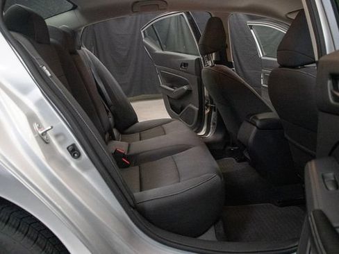 Used 2024 Nissan Altima 2.5 SV AWD/4WD image 19