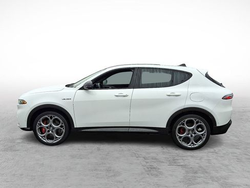 Used 2024 Alfa Romeo Tonale Veloce image 2