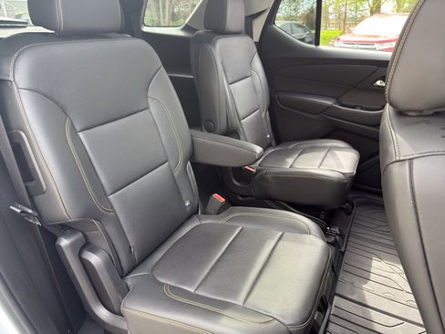 Used 2019 Chevrolet Traverse RS w/ LPO, Floor Liner Package image 33