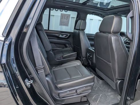 Used 2021 Chevrolet Tahoe Premier w/ Premium Package AWD/4WD image 30
