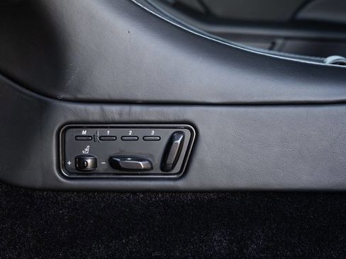 Used 2014 Aston Martin Vanquish Coupe image 63