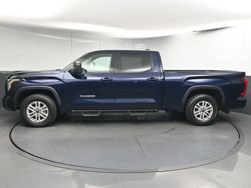 Used 2023 Toyota Tundra SR5 w/ SR5 Premium Package image 9