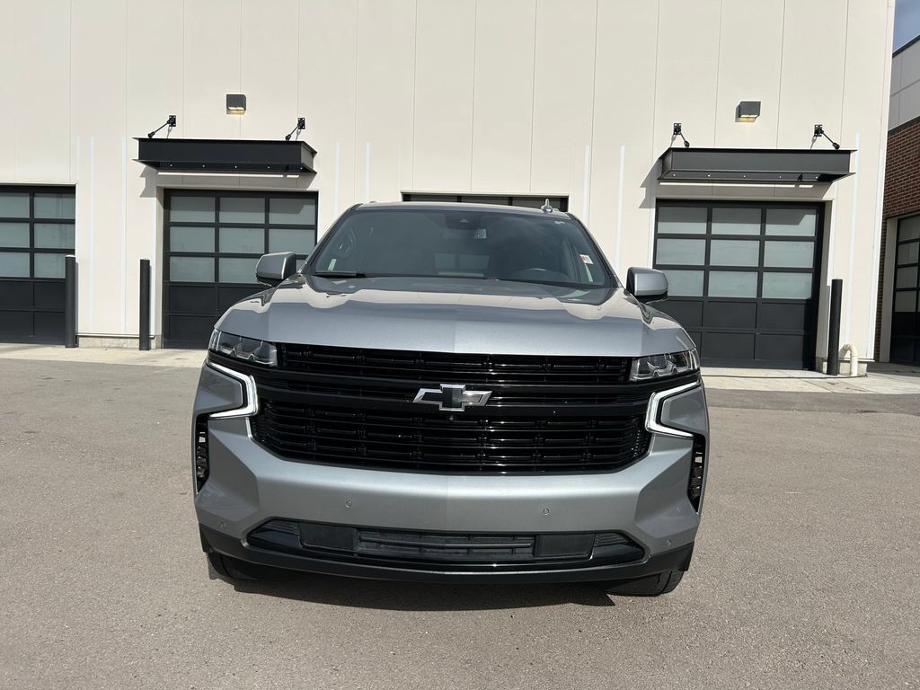 Used 2024 Chevrolet Suburban RST w/ Luxury Package AWD/4WD image 5