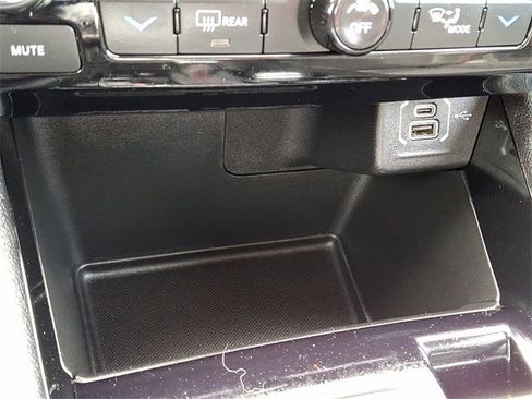 Used 2022 Jeep Compass Trailhawk w/ Trailhawk Convenience Group image 24