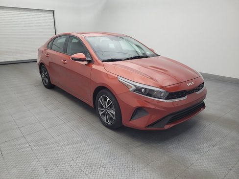 Used 2023 Kia Forte LXS w/ LXS Technology Package FWD image 13