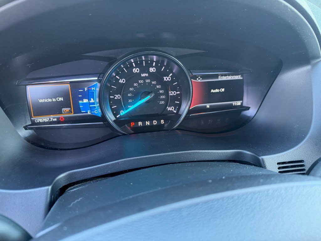 Used 2019 Ford Explorer XLT w/ Equipment Group 202A AWD/4WD image 12