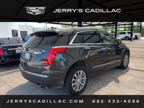 Used 2019 Cadillac XT5 Luxury FWD image 4