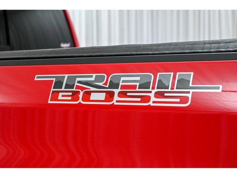 Used 2020 Chevrolet Silverado 1500 LT Trail Boss image 54