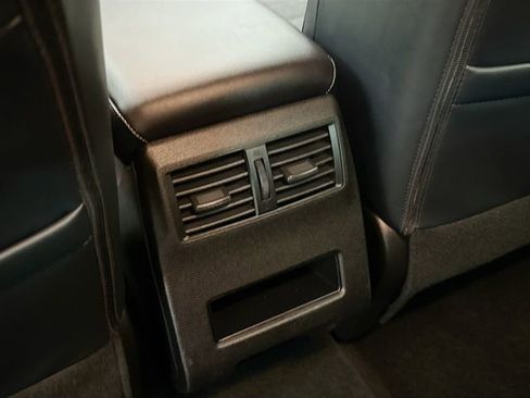 Used 2024 Mitsubishi Outlander SE Black Edition image 25