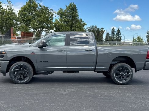 New 2026 RAM 2500 Laramie AWD/4WD image 6