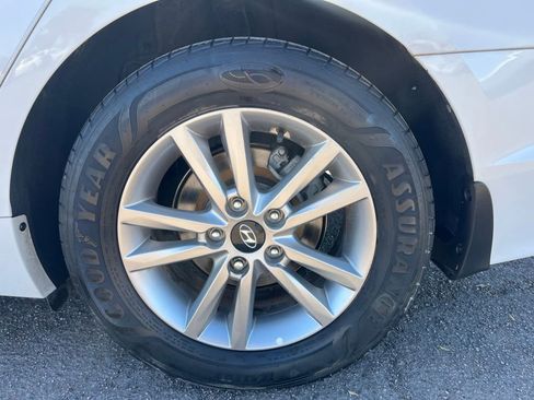 Used 2016 Hyundai Sonata SE image 11