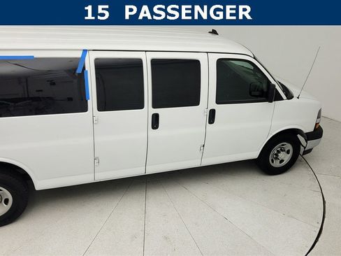 Used 2018 Chevrolet Express 3500 LT w/ LT Preferred Equipment Group image 34