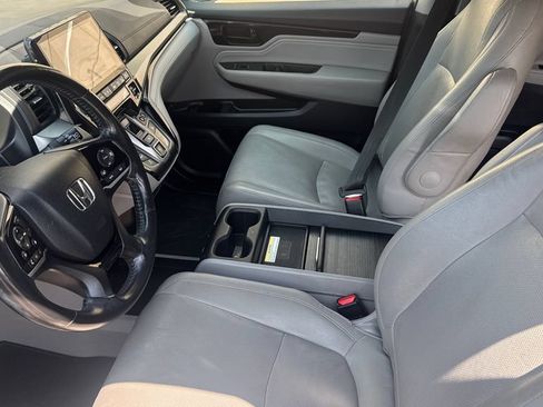 Used 2018 Honda Odyssey Elite image 9