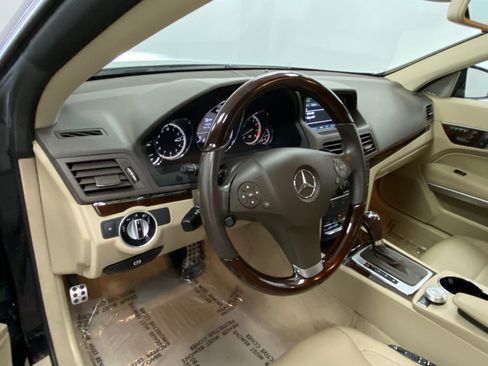 Used 2011 Mercedes-Benz E 550 Coupe w/ Premium 2 Pkg image 28