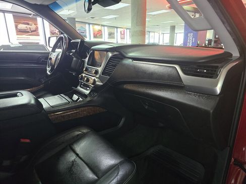 Used 2015 Chevrolet Suburban LTZ image 15
