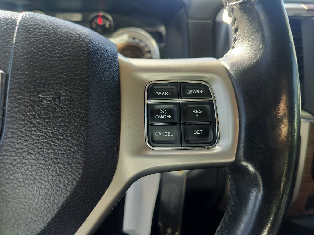 Used 2018 RAM 1500 Laramie AWD/4WD image 13