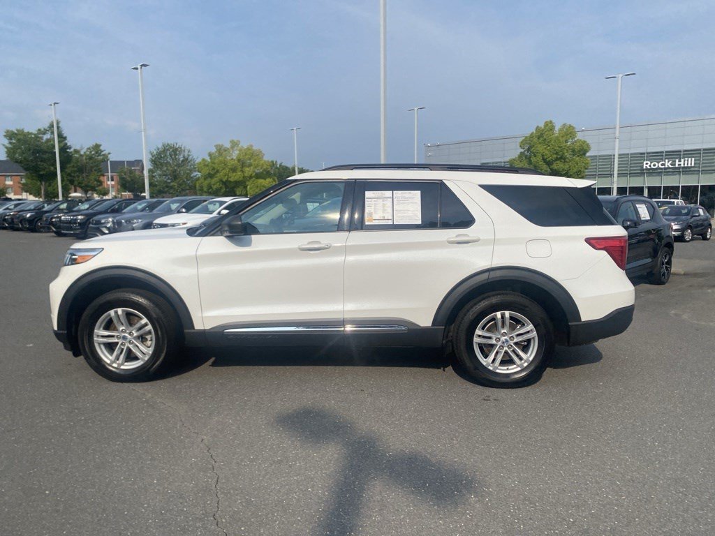 Used 2022 Ford Explorer XLT w/ Class IV Trailer Tow Package AWD/4WD image 8